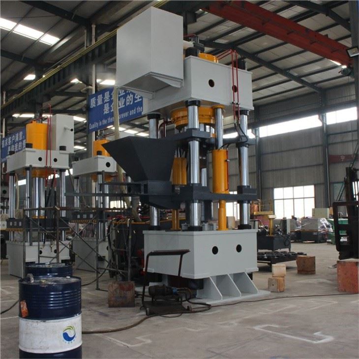1000 Tons Of Powder Molding Cattle And Sheep Licking Brick Machine
